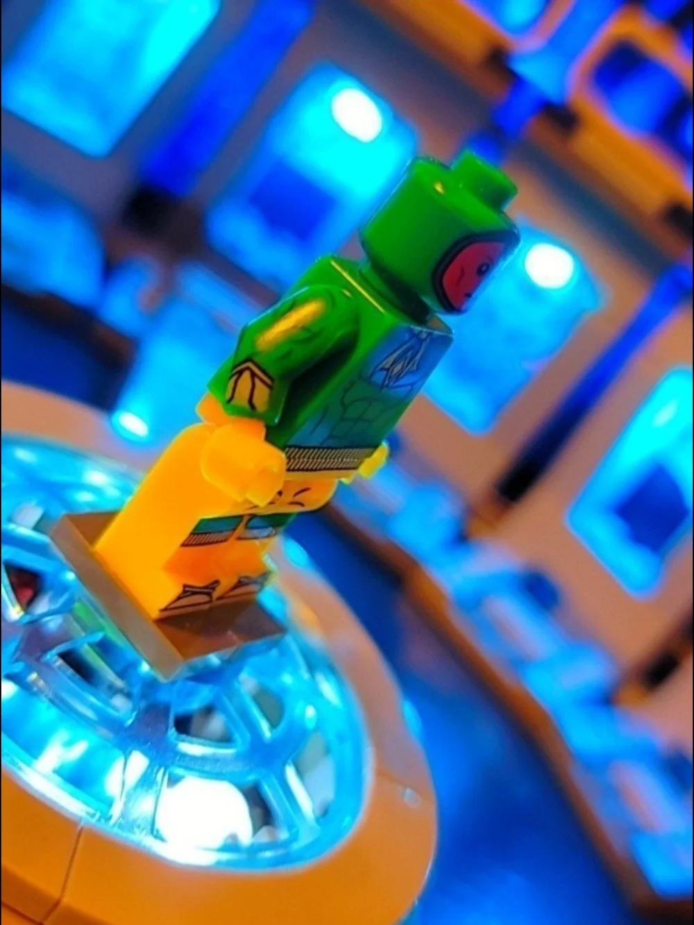 Vision Minifigure Lego Compatible - Picture 5 of 12